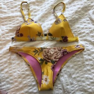 Triangl Floral Bikini (M)